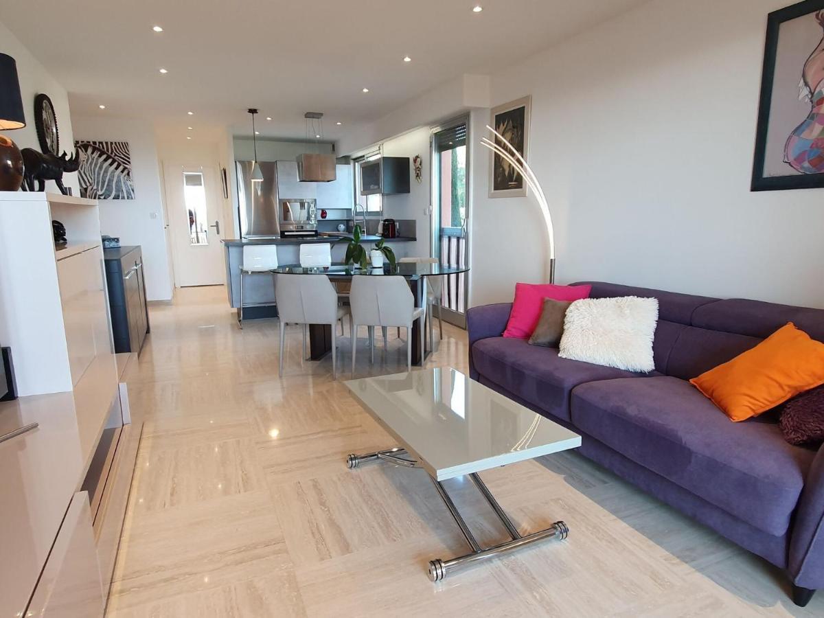 Classy Apartment In Nice With Pool And Private Parking Place Extérieur photo